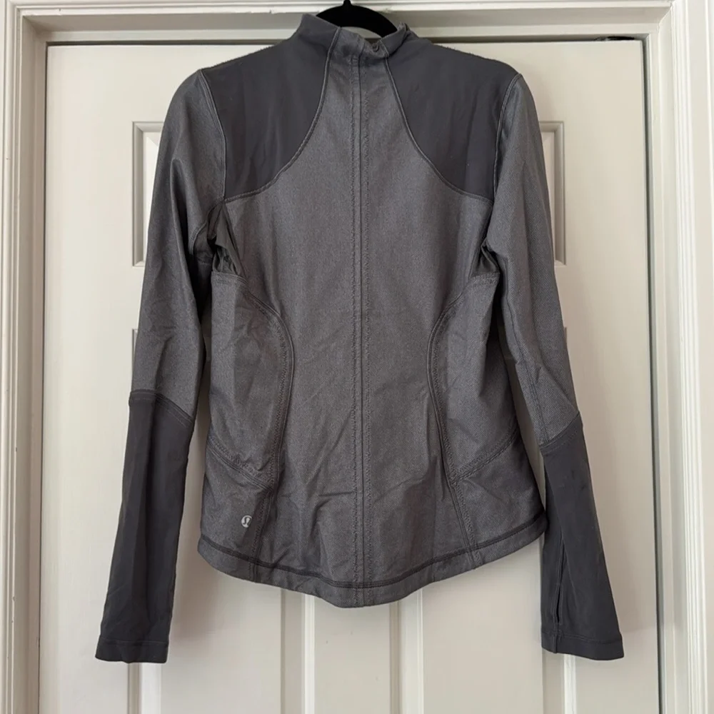 Lululemon gray zip up jacket